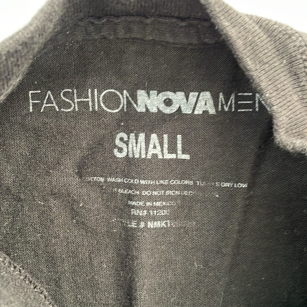 Fashion Nova Los Angeles Tee - Picture 3 of 6